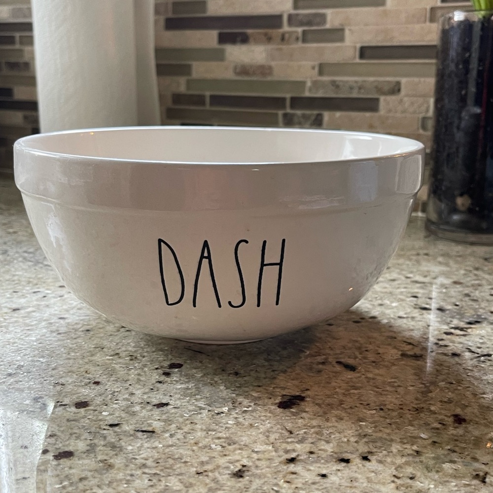 Rae Dunn ceramic DASH medium bowl